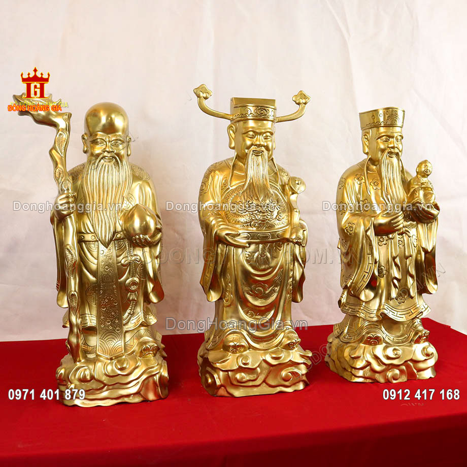 Bộ tượng Tam Đa Phúc Lộc Thọ được chế tác hoàn toàn từ nguyên liệu đồng vàng